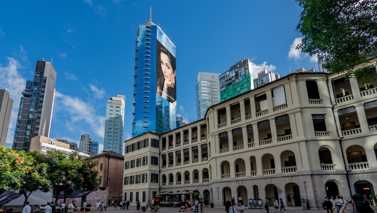 中央广场玻璃贴